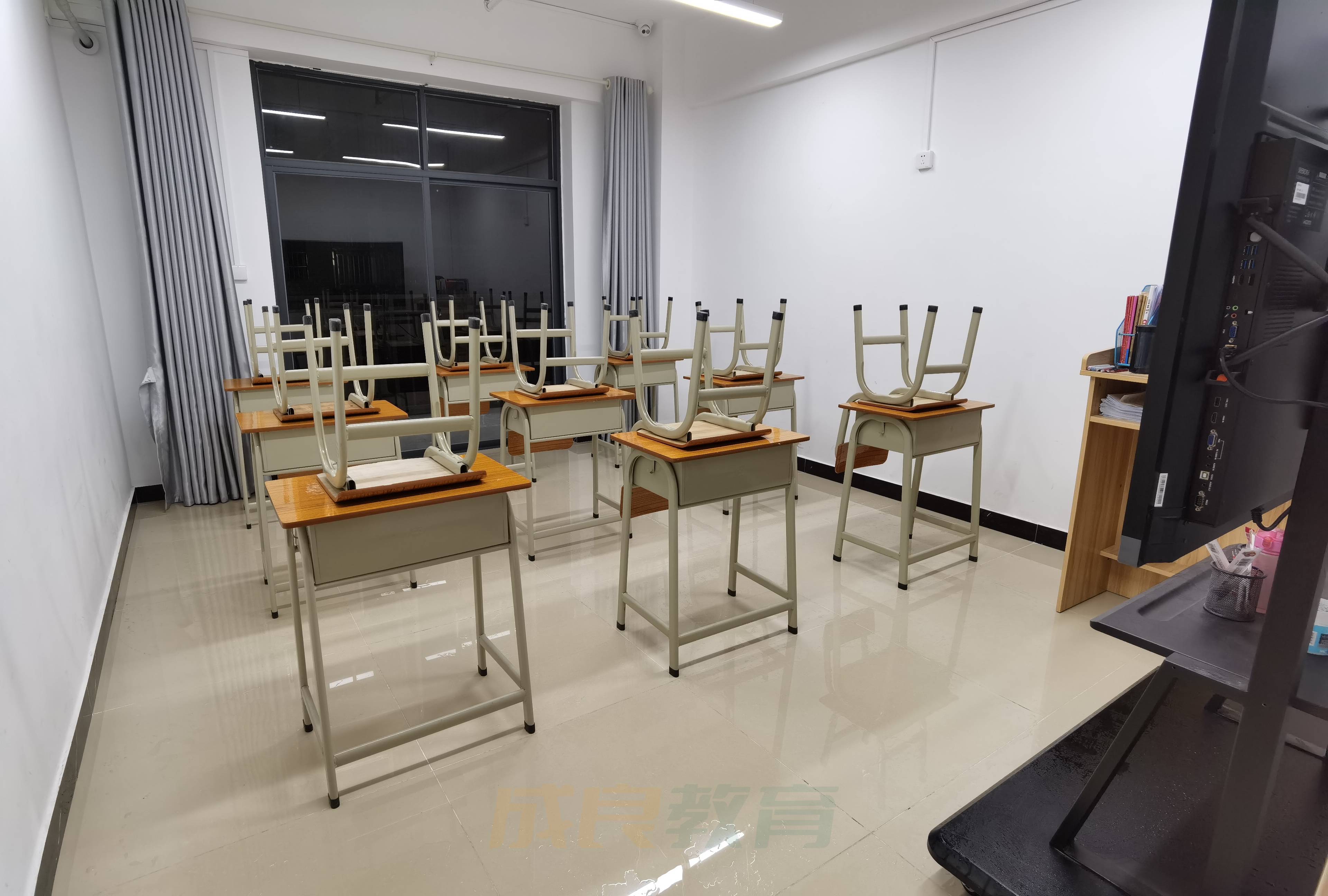 燃榜教育（原成良教育）高新二路校区教学环境展示-燃榜教育