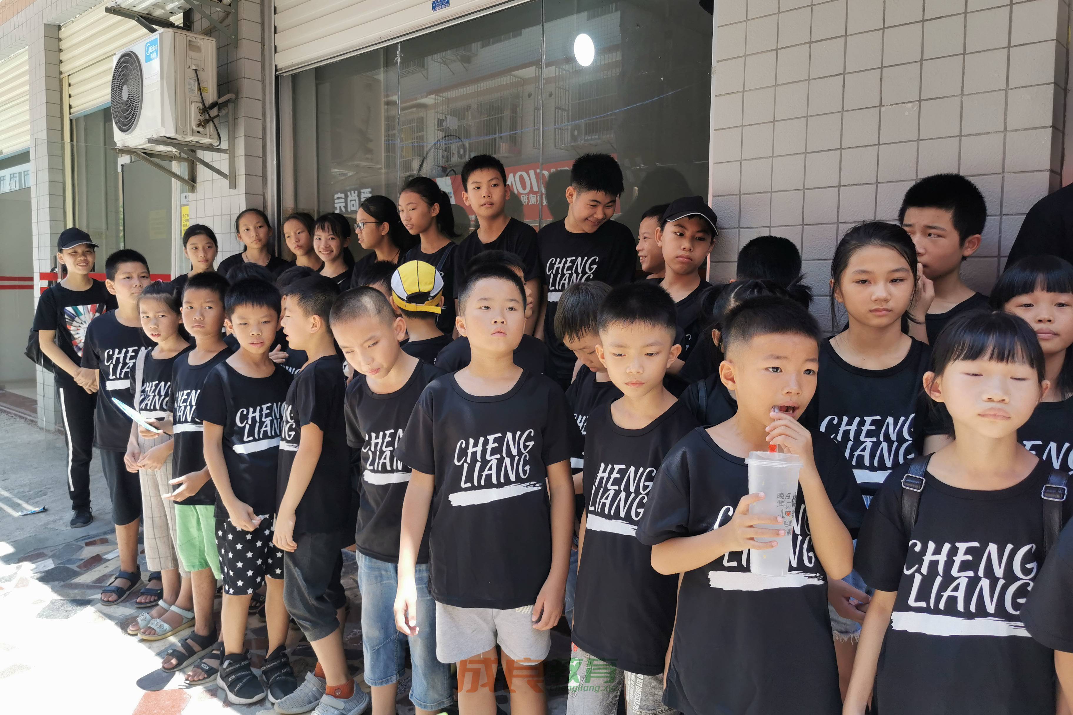 时光回溯：2019盛夏，成良教育与学员共赴安吉万达自助盛宴-燃榜教育