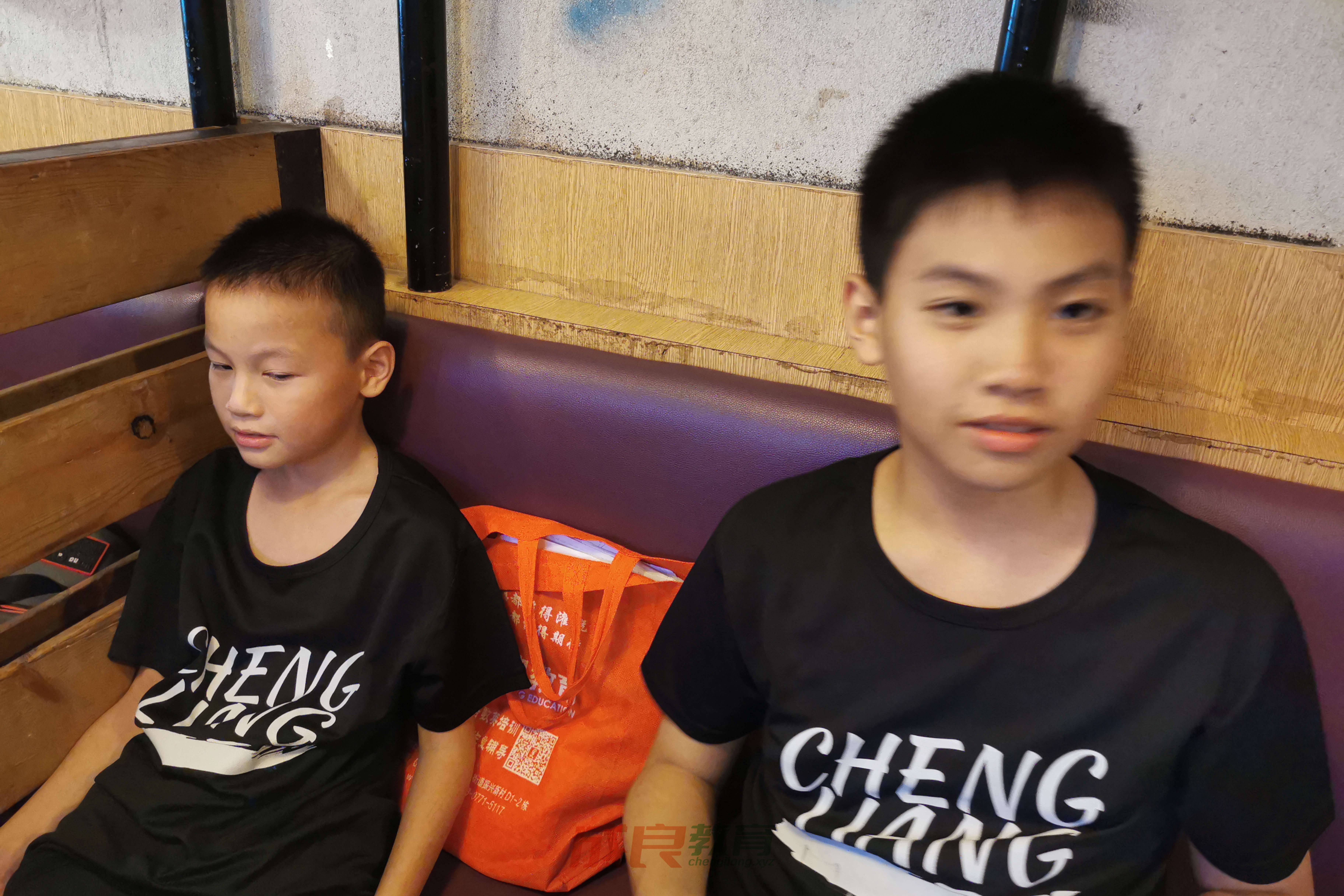 时光回溯：2019盛夏，成良教育与学员共赴安吉万达自助盛宴-燃榜教育