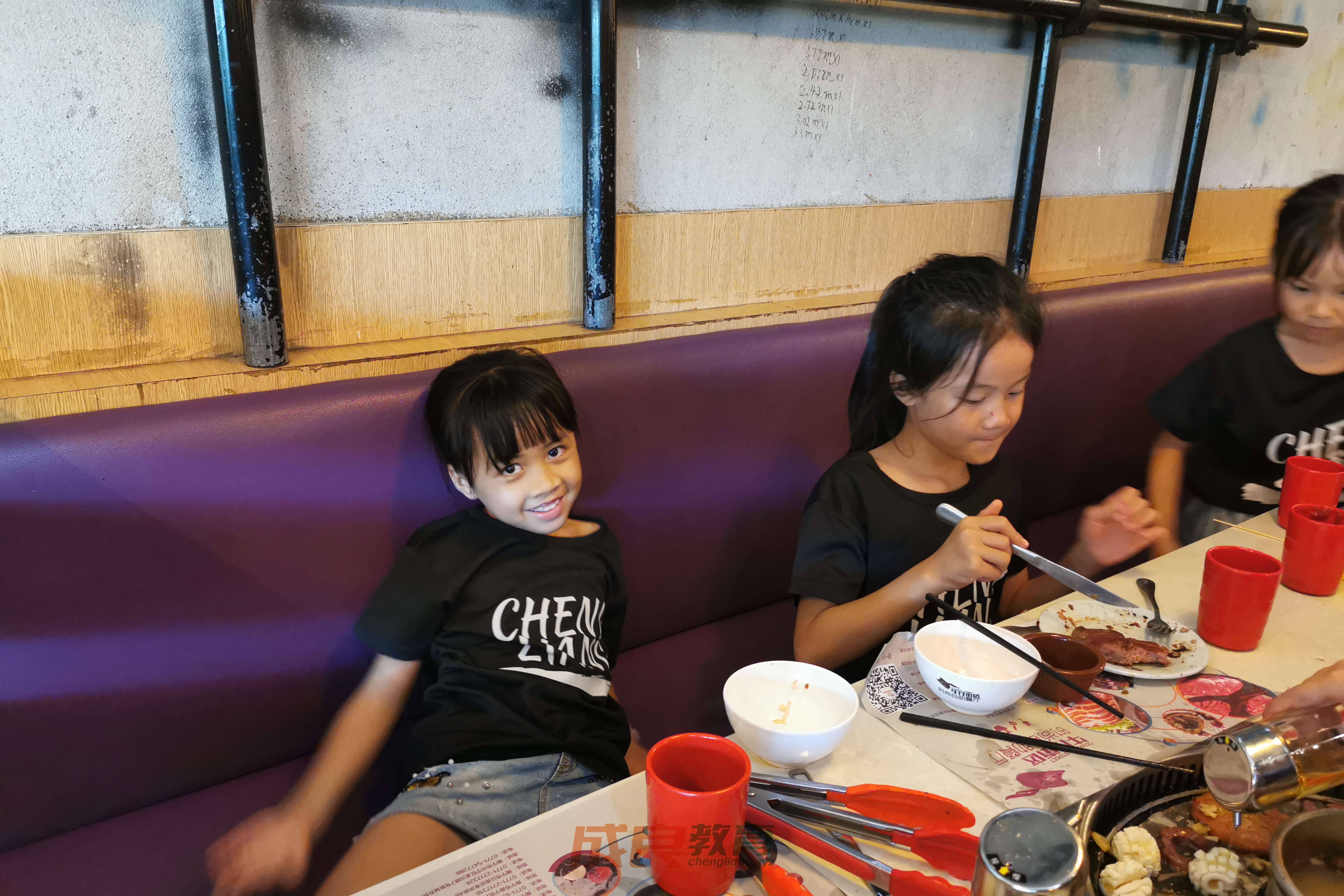 时光回溯：2019盛夏，成良教育与学员共赴安吉万达自助盛宴-燃榜教育